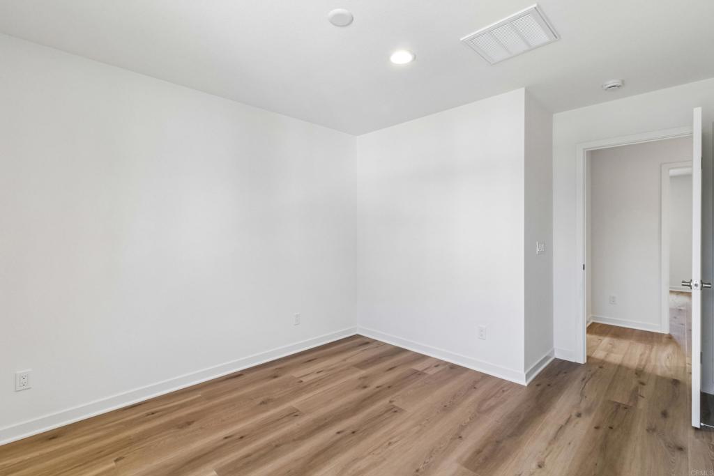 725 Kingbird Loop Property Photo 26