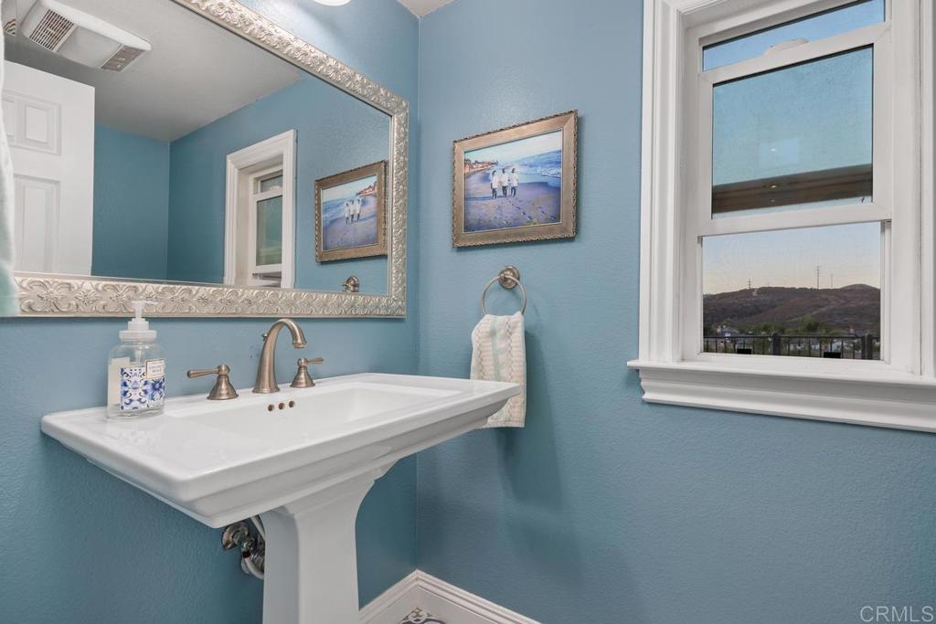 2653 Fallsview Rd Property Photo 20