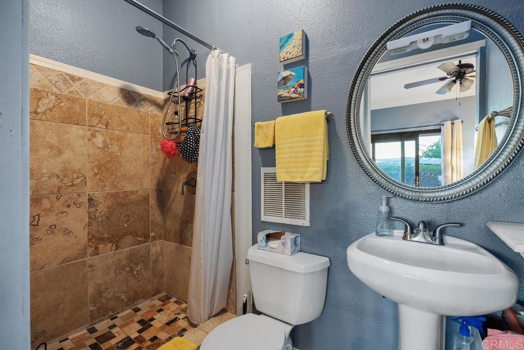 2653 Fallsview Rd Property Photo 36