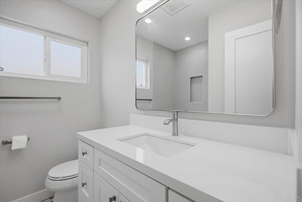 14549 Kittery Property Photo 5