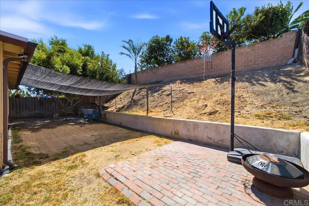 1634 Rush Avenue Property Photo 39