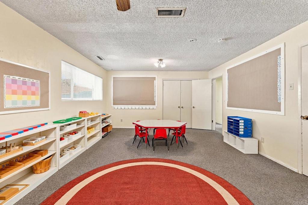 2017 Felicita Road Property Photo 5