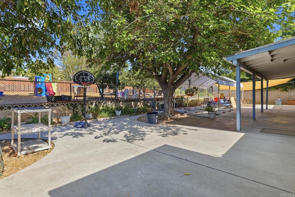 2017 Felicita Road Property Photo 22