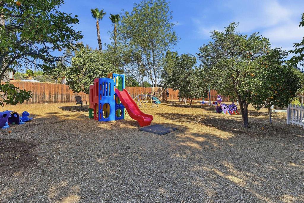 2017 Felicita Road Property Photo 24