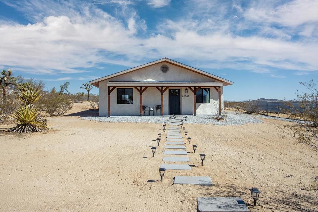 62048 Golden Street Property Photo 2