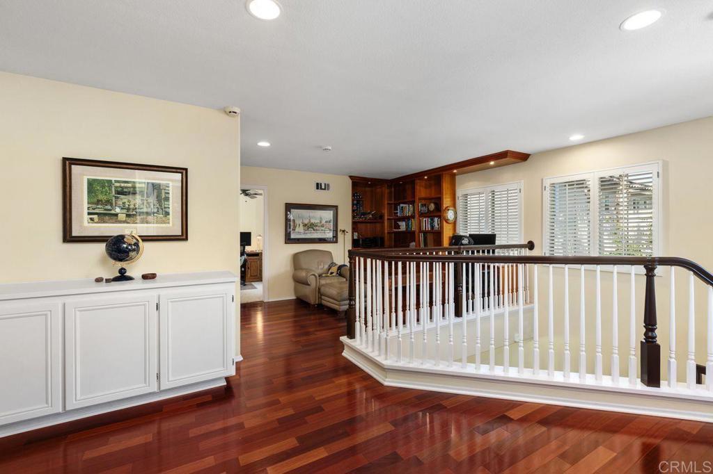 1689 Robin Place Property Photo 22