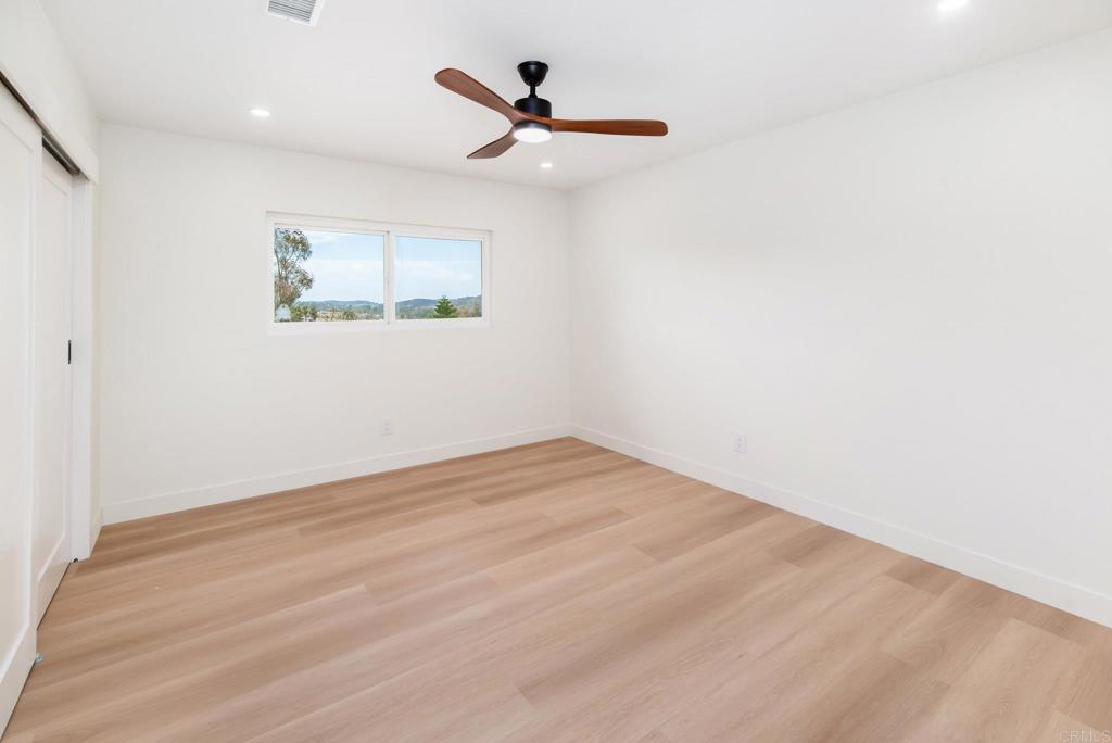 2430 Sunflower Property Photo 18