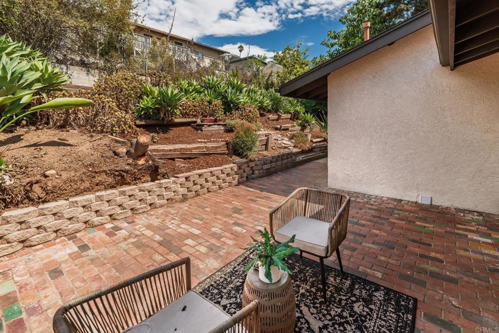 2430 Sunflower Property Photo 22