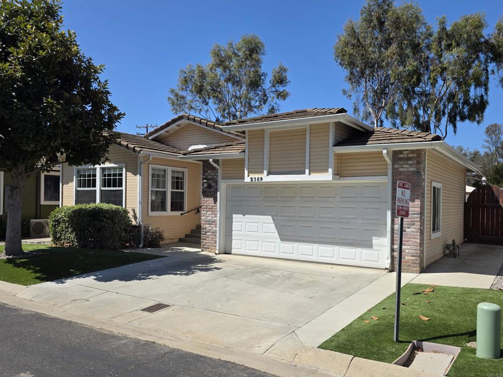 2359 Mapleleaf Drive Property Photo 1