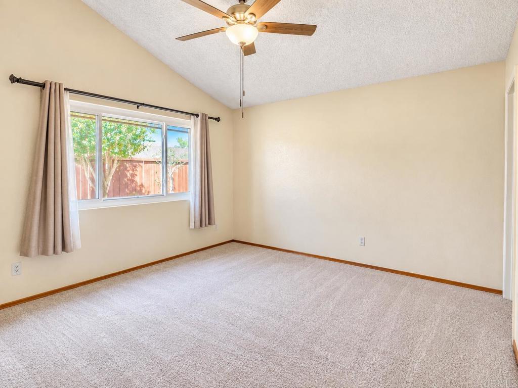 652 Irene Road Property Photo 12