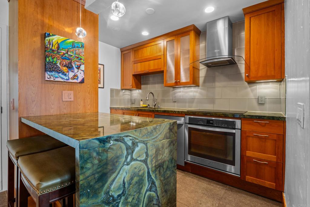 727 Sapphire Street 208 Property Photo 4