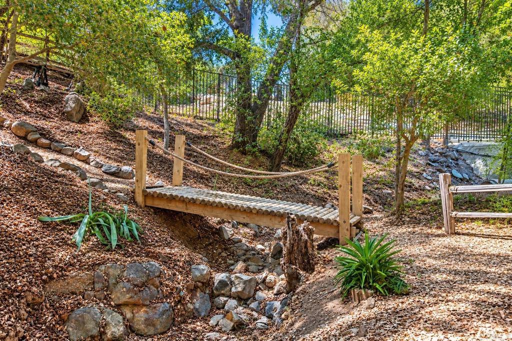 20020 Elfin Forest Road Property Photo 33