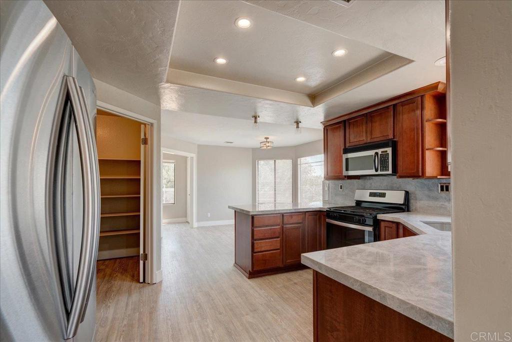 18434 Ramona View Drive Property Photo 9