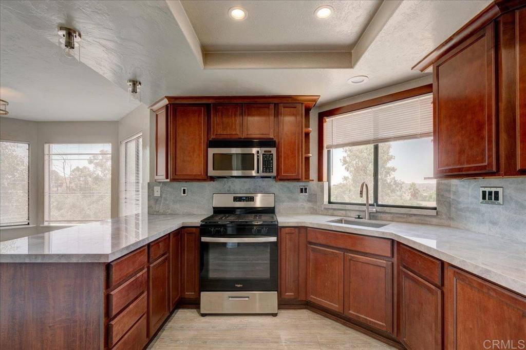 18434 Ramona View Drive Property Photo 11