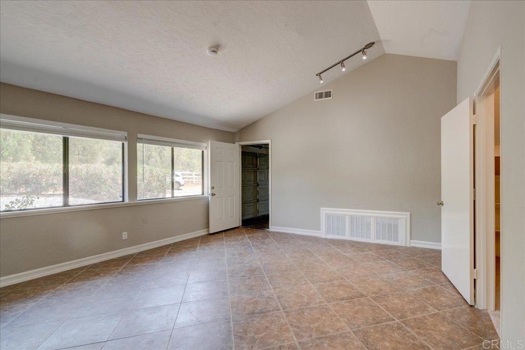 18434 Ramona View Drive Property Photo 13