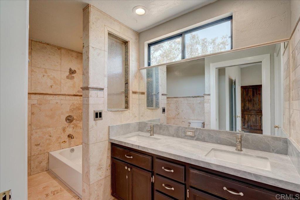 18434 Ramona View Drive Property Photo 24