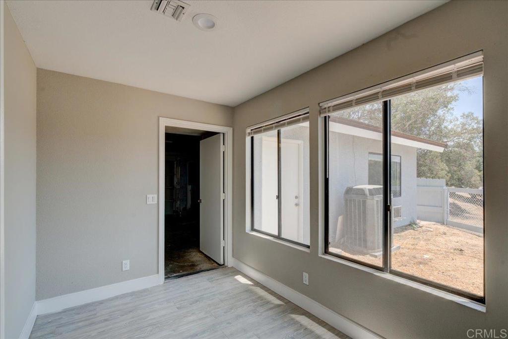 18434 Ramona View Drive Property Photo 28