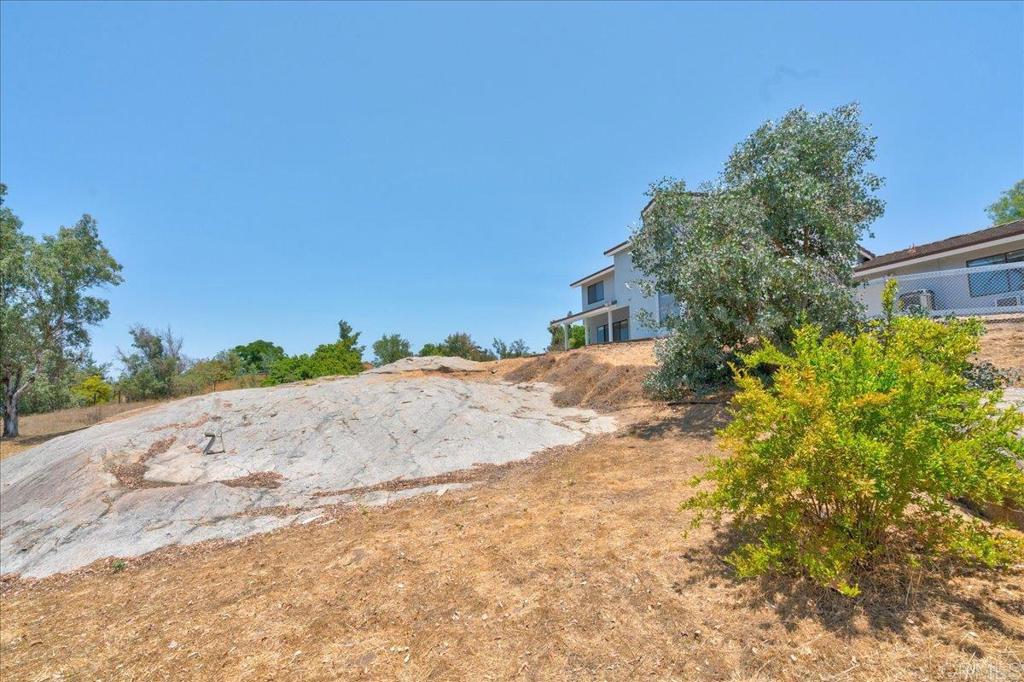 18434 Ramona View Drive Property Photo 49