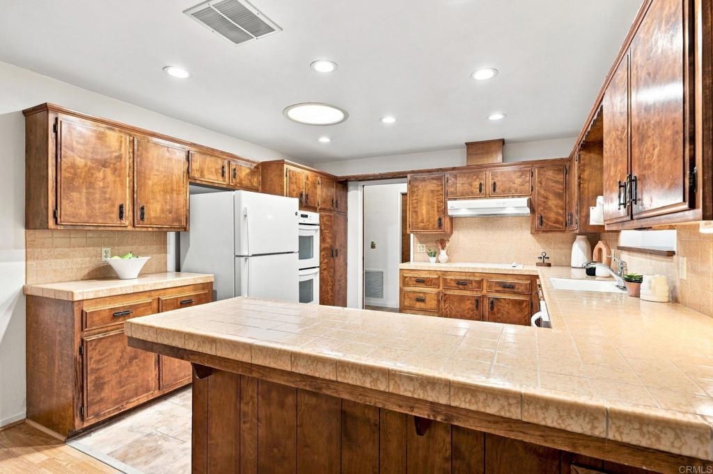 43154 Parkway Avenue Property Photo 16