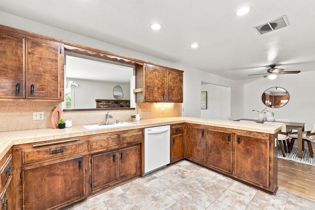 43154 Parkway Avenue Property Photo 18