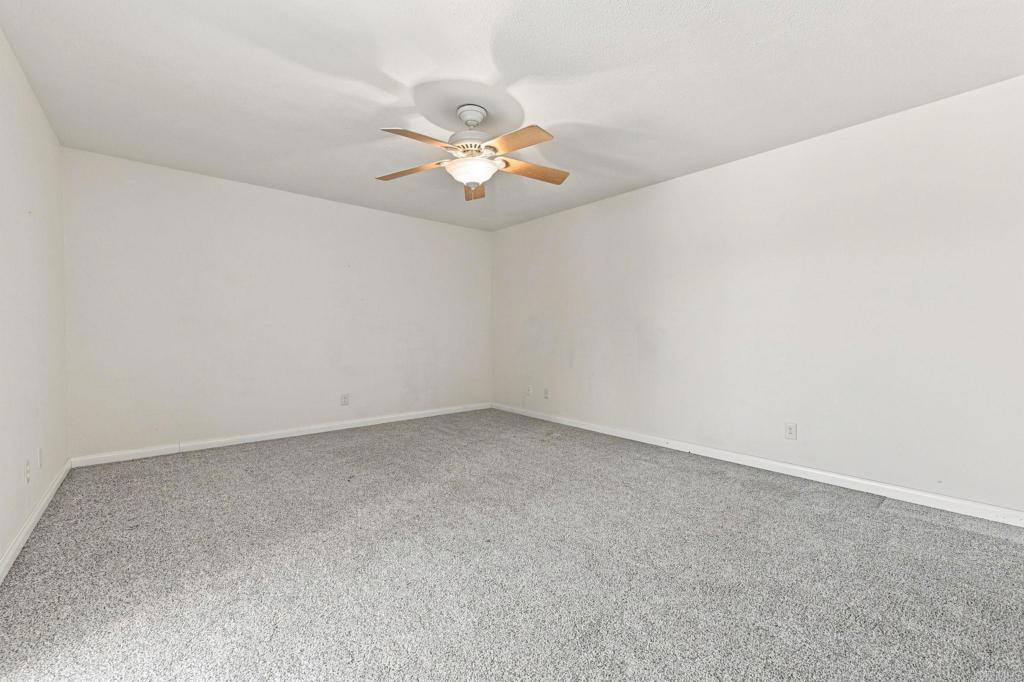43154 Parkway Avenue Property Photo 39