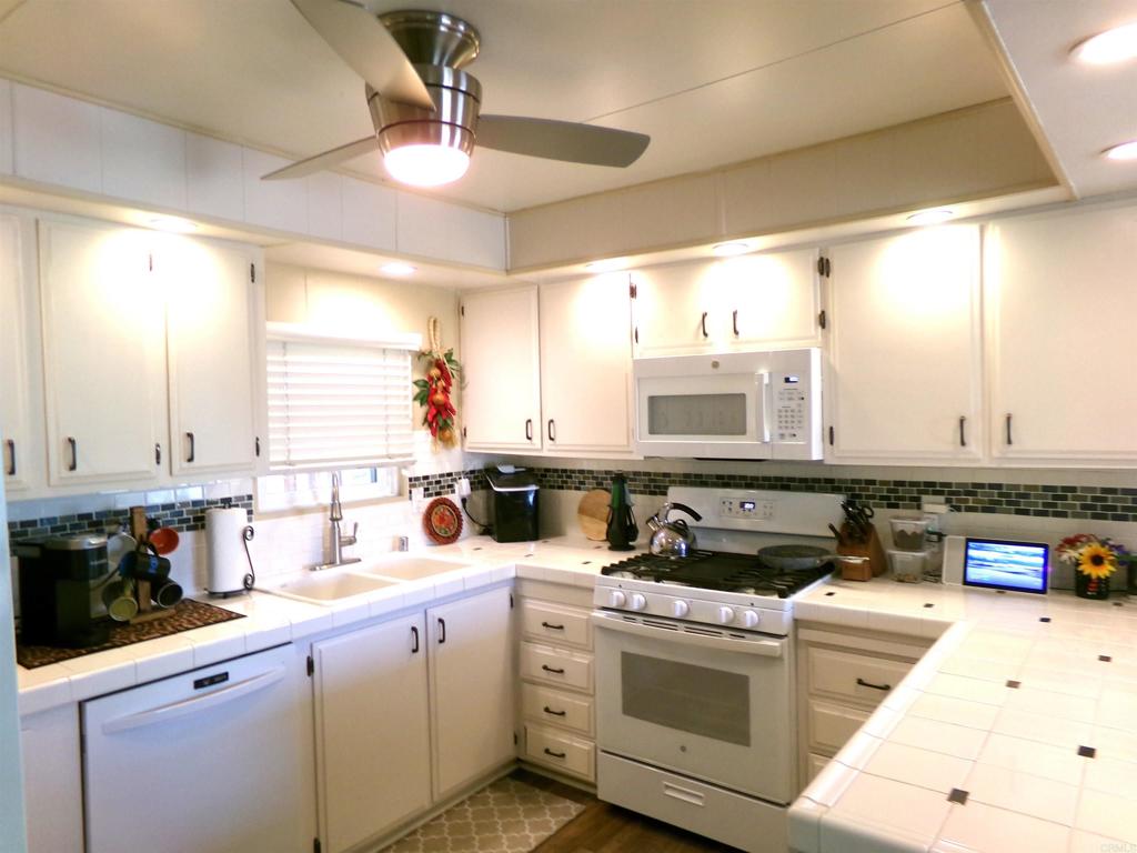 1010 Palm Canyon Drive 55 Property Photo 5