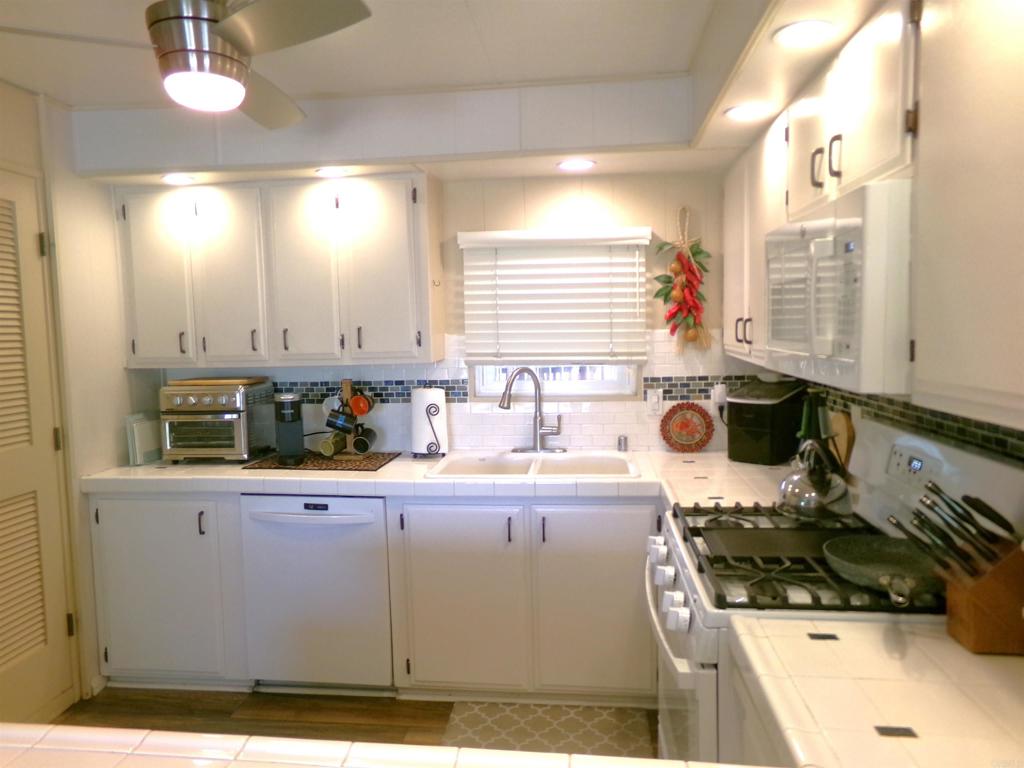 1010 Palm Canyon Drive 55 Property Photo 6
