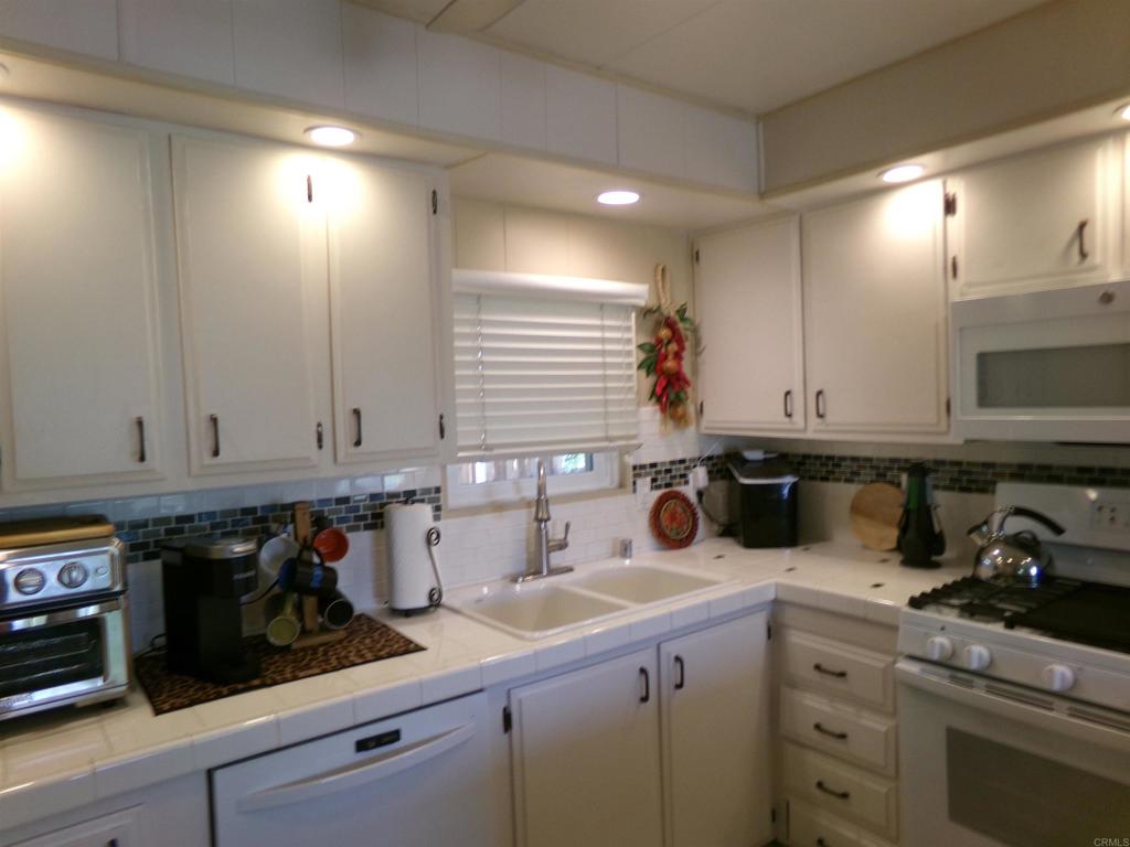 1010 Palm Canyon Drive 55 Property Photo 9
