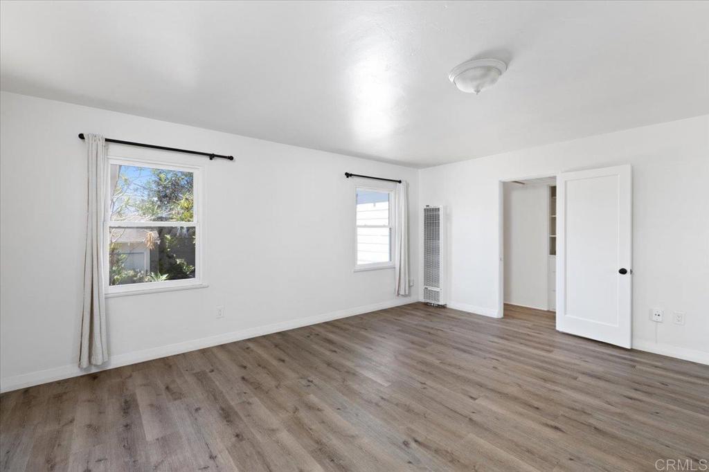 1923 S Tremont Street Property Photo 6