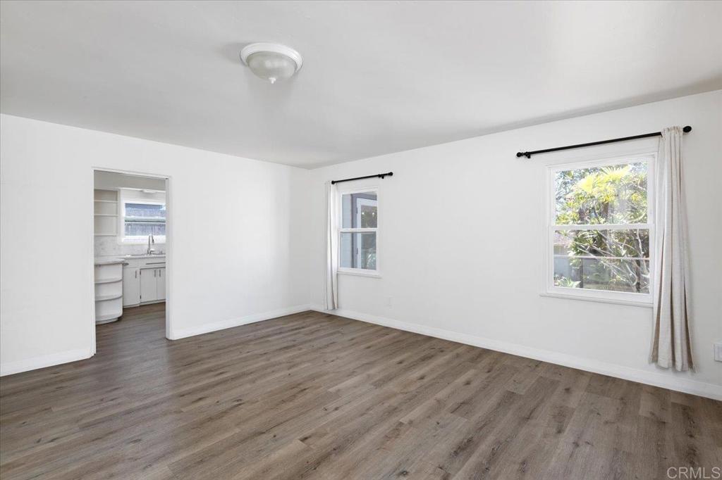 1923 S Tremont Street Property Photo 10