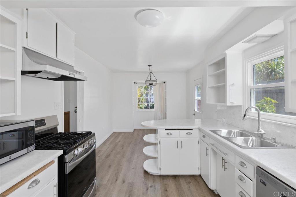 1923 S Tremont Street Property Photo 15