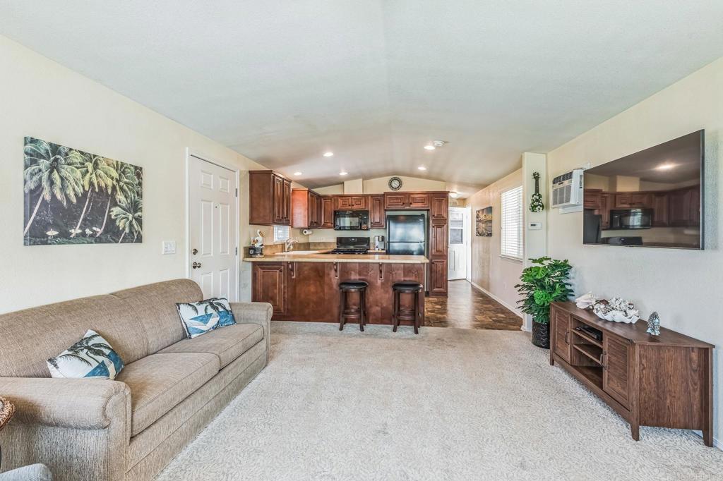 699 N Vulcan Avenue 17 Property Photo 3