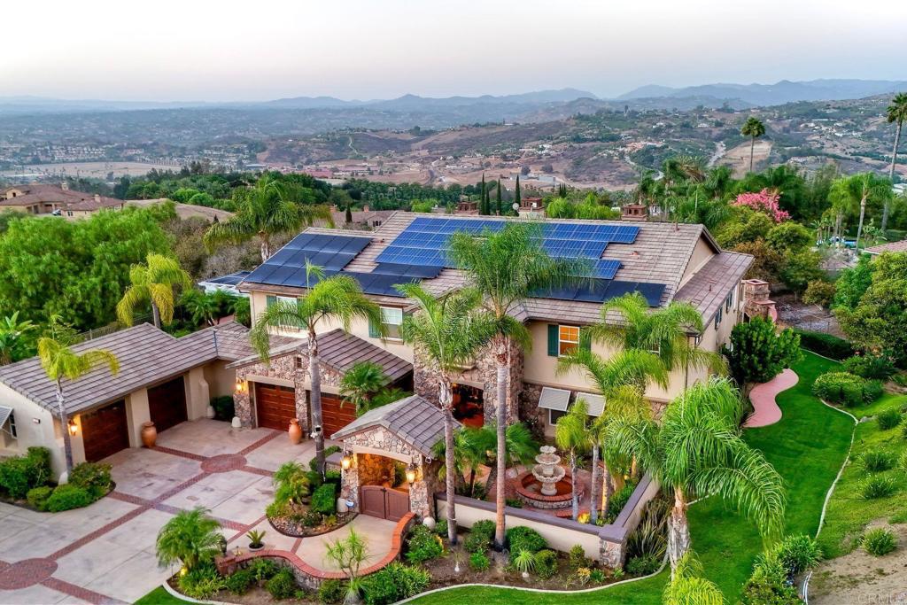 30893 Villa Toscana Property Photo 1