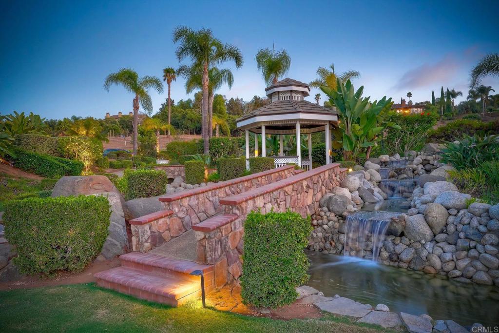 30893 Villa Toscana Property Photo 7