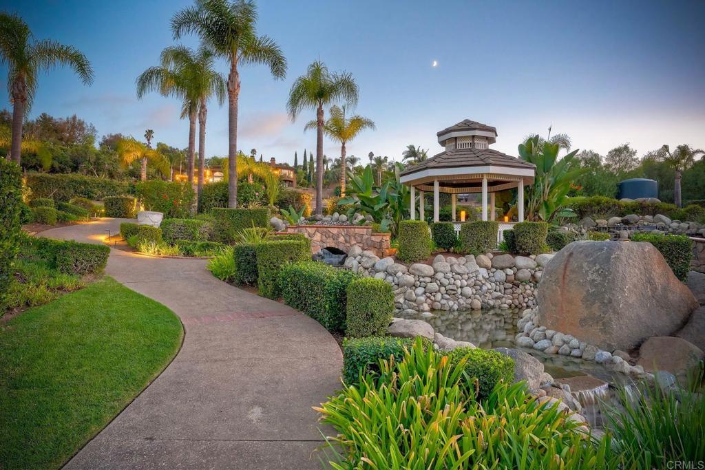 30893 Villa Toscana Property Photo 8