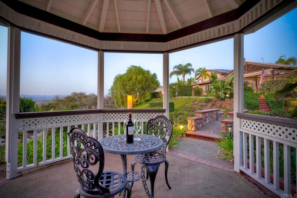 30893 Villa Toscana Property Photo 10