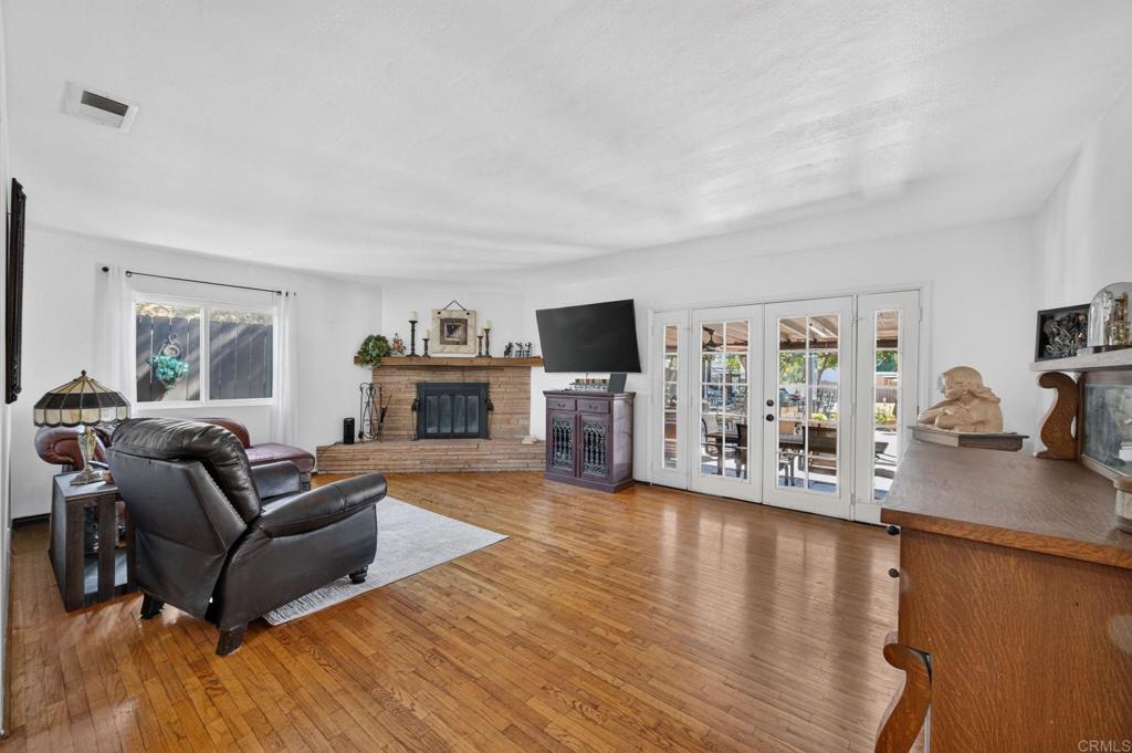 13385 Marjay Drive Property Photo 6