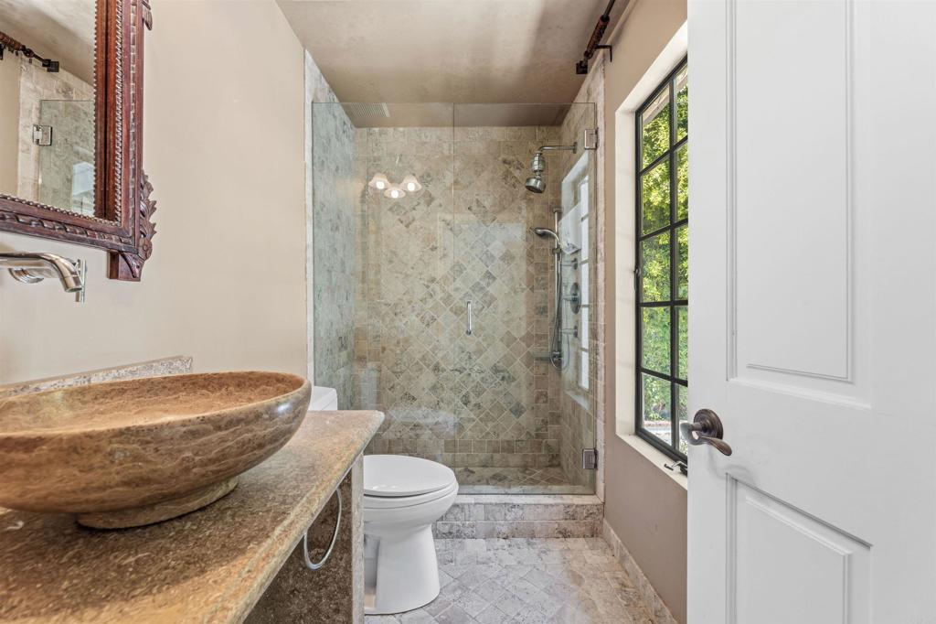 1060 Chantilly Road Property Photo 45