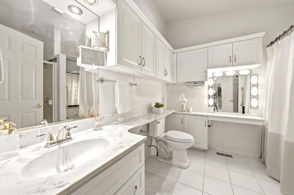 11851 Riverside Drive 240 Property Photo 14