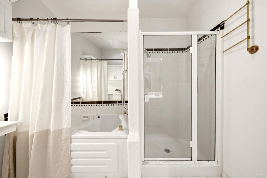 11851 Riverside Drive 240 Property Photo 15