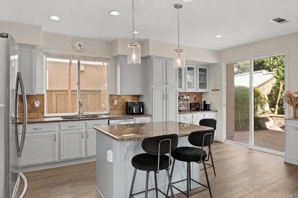 1300 Enchante Way Property Photo 3