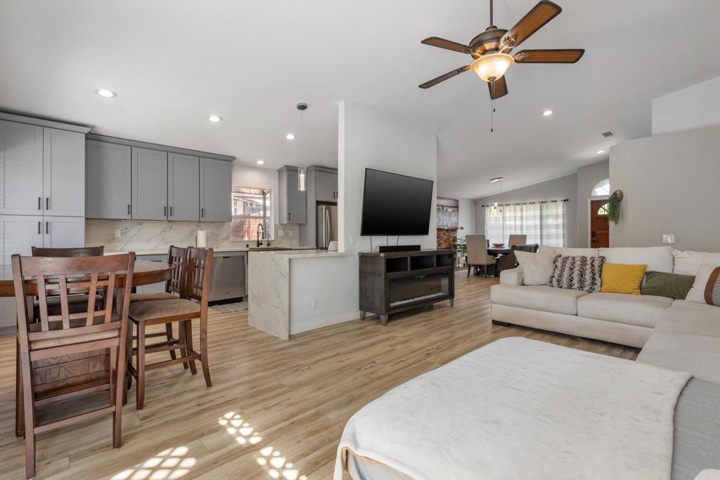 157 S Mercedes Road Property Photo 1