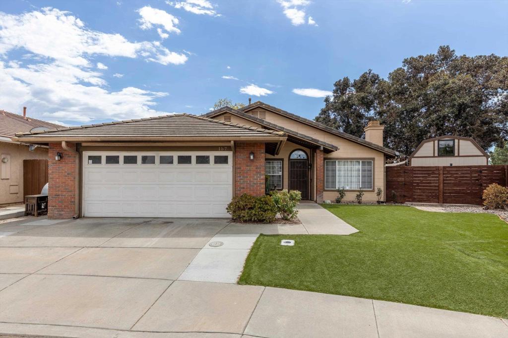 157 S Mercedes Road Property Photo 2