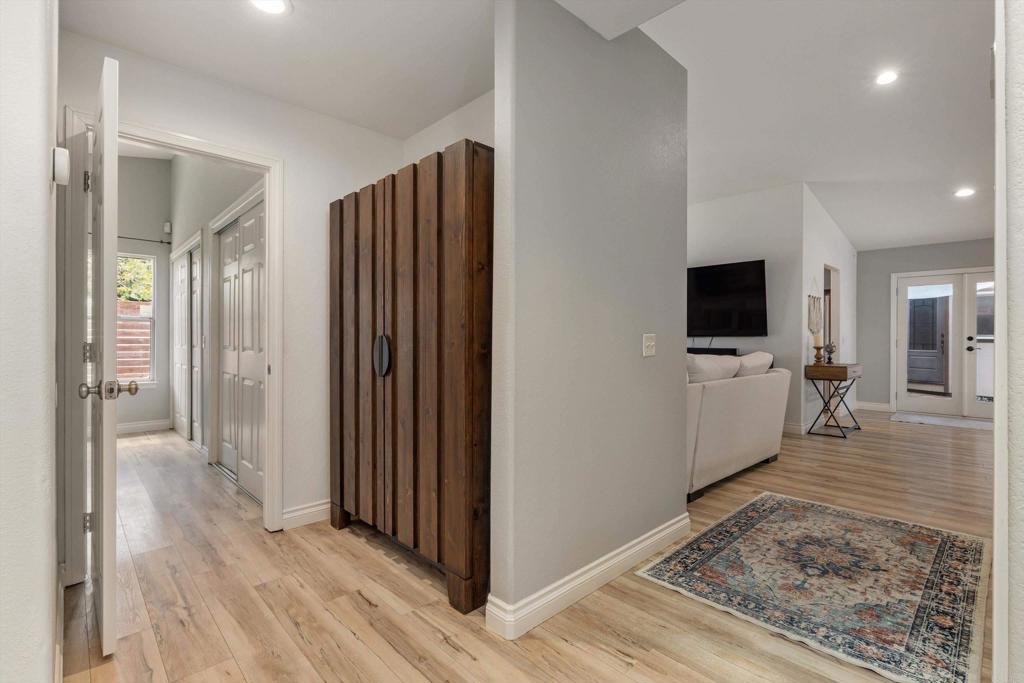 157 S Mercedes Road Property Photo 16