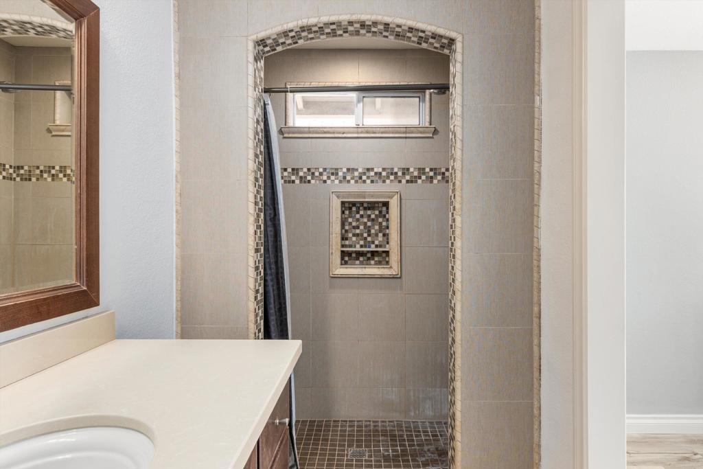 157 S Mercedes Road Property Photo 21