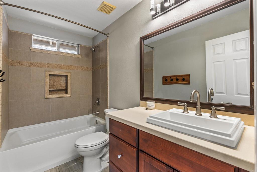 157 S Mercedes Road Property Photo 25