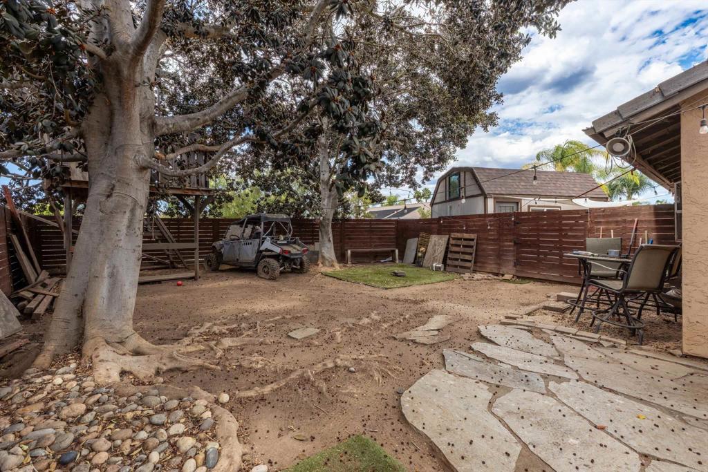 157 S Mercedes Road Property Photo 32