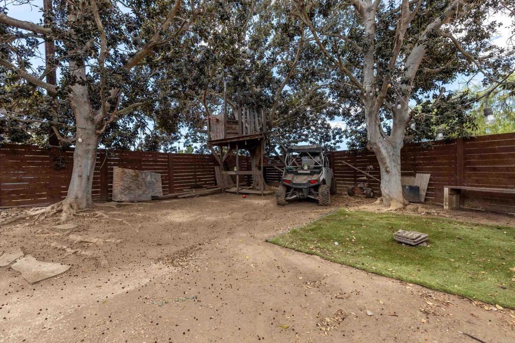 157 S Mercedes Road Property Photo 34