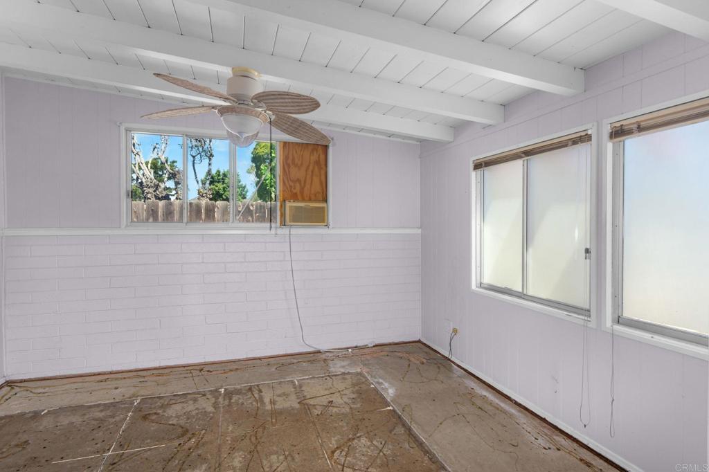 389 First Avenue Property Photo 14