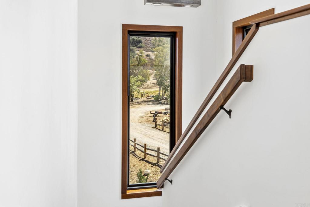 21179 Sutherland Dam Road Property Photo 48